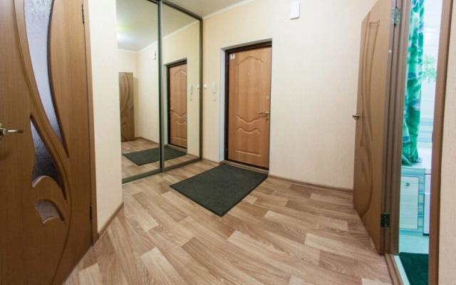 Апартаменты Хом-Сити на Фабричной 9 (70)