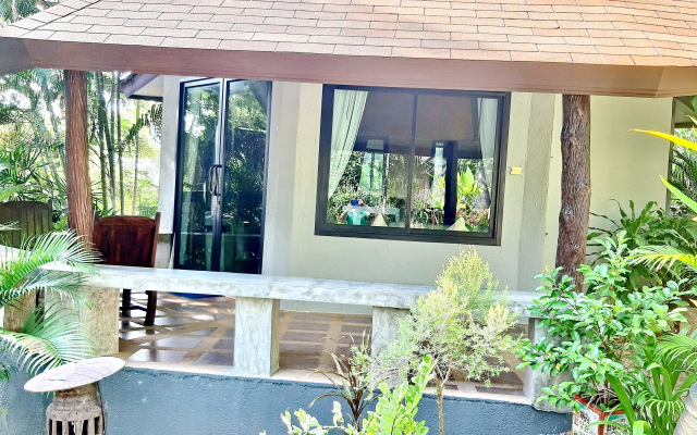 Chaweng Bayview Resort Hotel