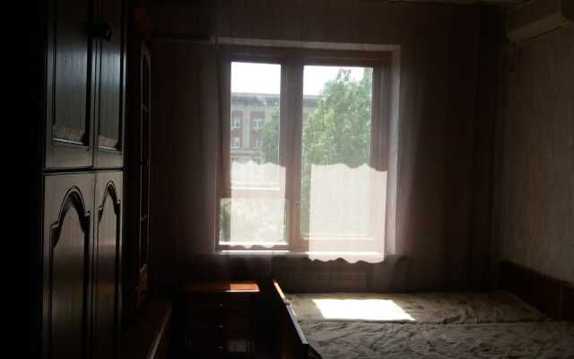 Апартаменты 3 комнатная квартира на аллее героев 2