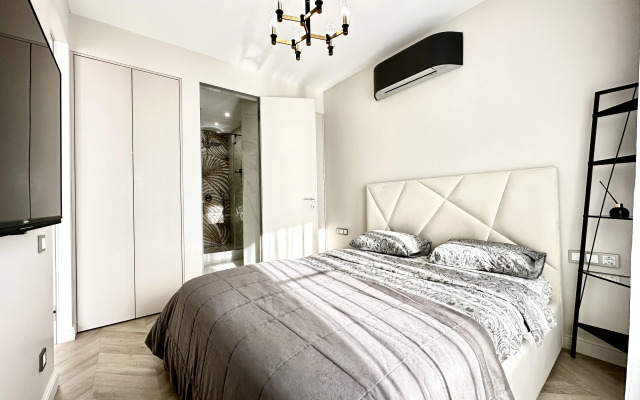 Skyroom Apartments