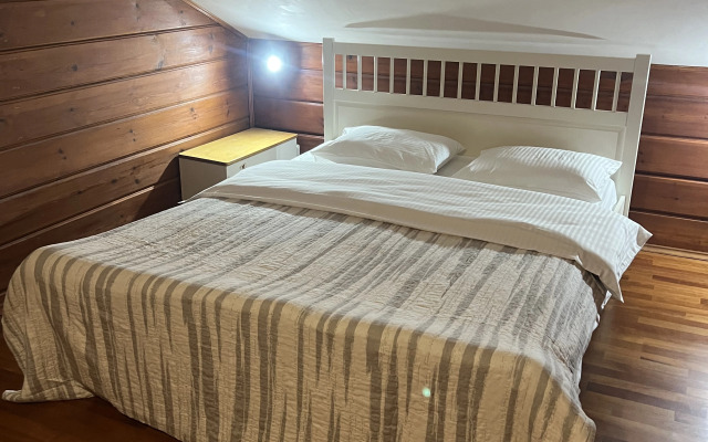 V Andreevke Guest house