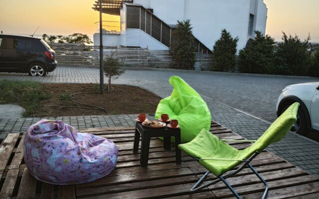 Апартаменты Фиолeнт Village У Александра