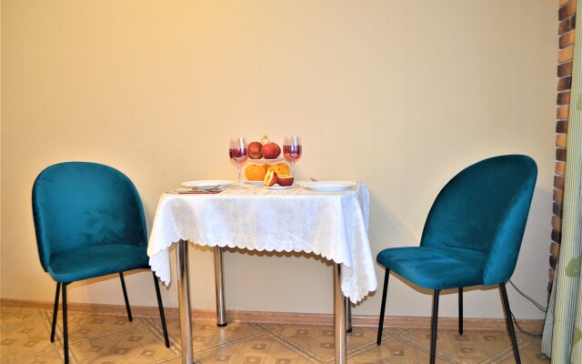 Podmoskovny Krov V Tsentre Zheleznodorozhnogo Na Avtozavodskoy 4k3 Apartments