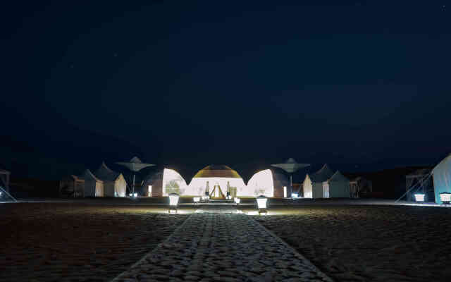 Luxury Desert Camp Hotel