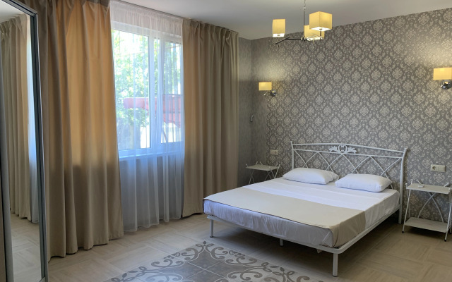 Uyutny taunkhaus 100 m2 Guest house