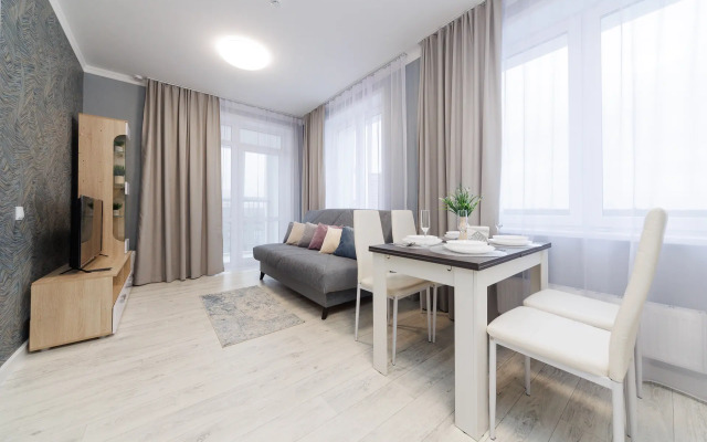 Trekhkomnatnaya U Parka Flat