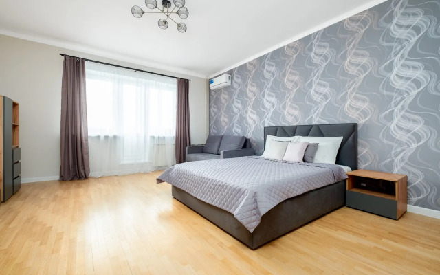 Апартаменты с Видом на  Лахту у метро Комендантский проспект