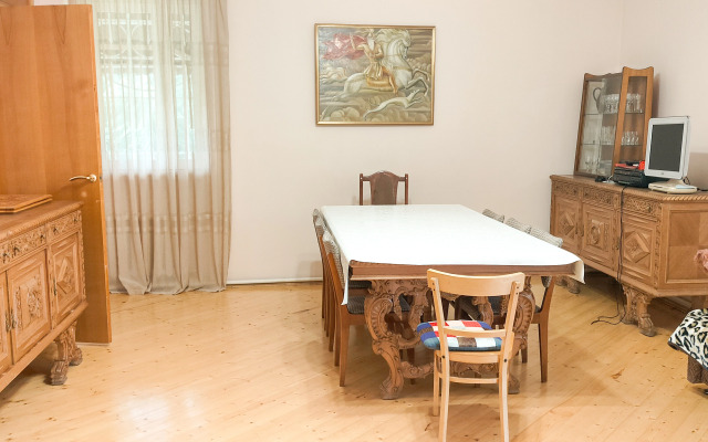 V Gorakh Dlya Semeynogo Otdykha Private House