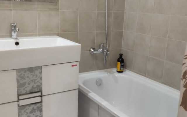 Ozernaya 9/6 Apartments