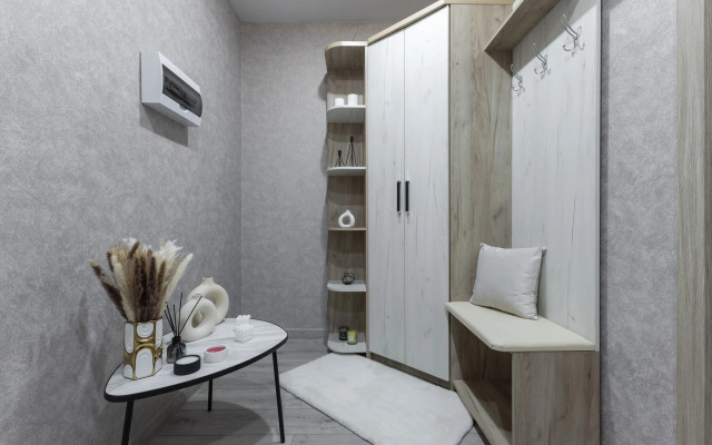 Komfort Na Adelya Kutuya Apartment