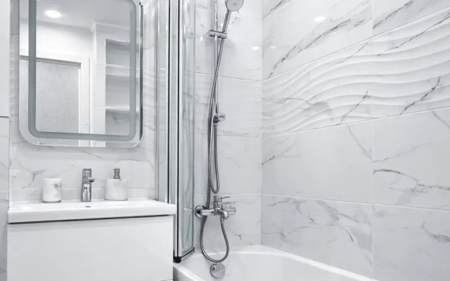 Апартаменты  ApartMari Шикарные 3-комнатные апартаменты на набережной реки в центре Калининграда