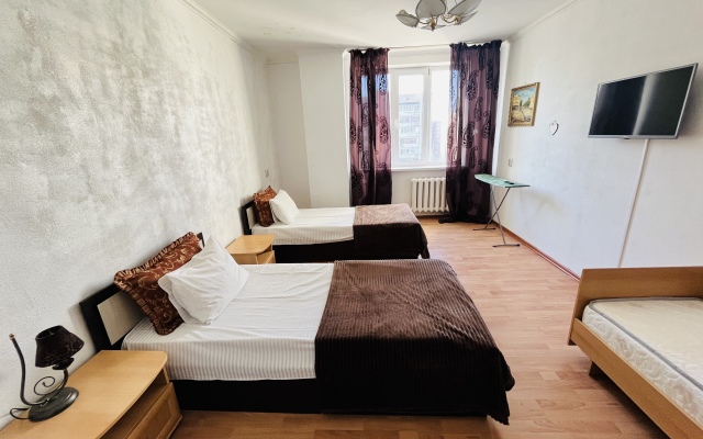 Bolshaya Kvartira V Tsentre Goroda Apartments