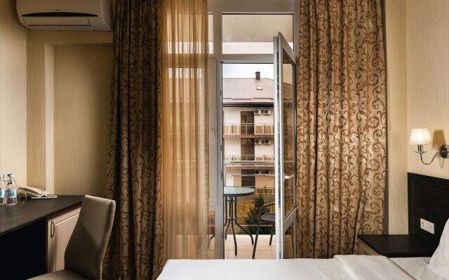 Gala-Palmira Hotel
