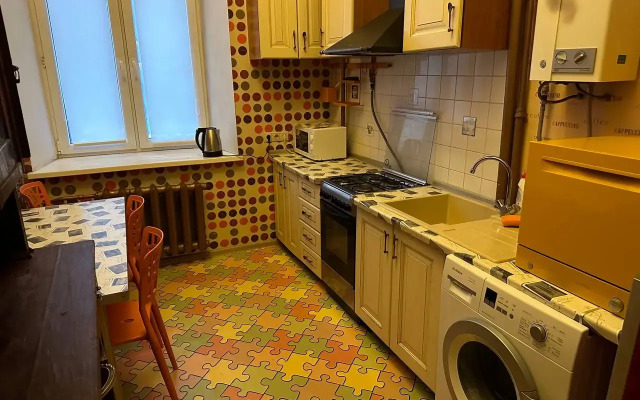 Dvukhurovnevaya Prostornaya Na Marksistskoy Flat