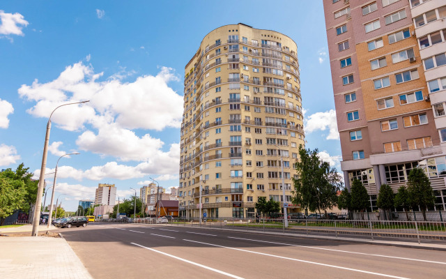 Na Beregu Komsomolskogo Ozera V Tsentre Minska Apartment