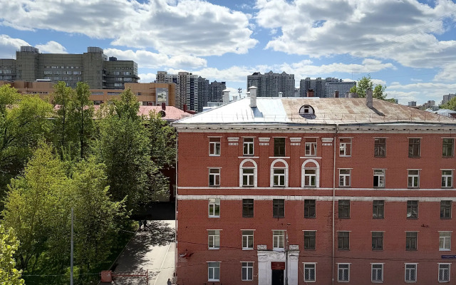 19 Komfortno i Tochka na ulitse Krzhizhanovskogo 15k1 Apartments
