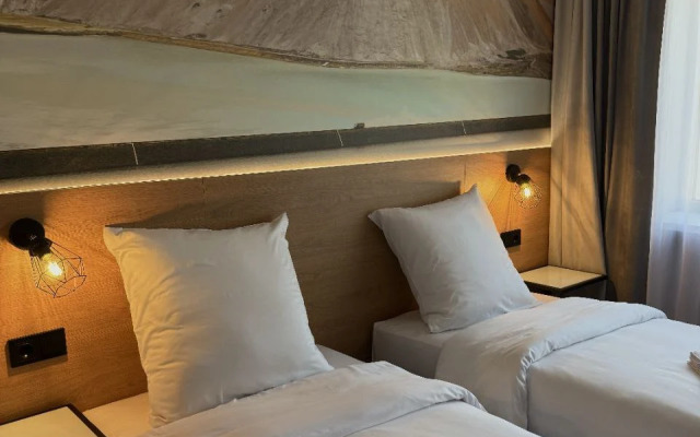Hotel Shakhtyor