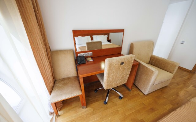 Arealinn Hotel
