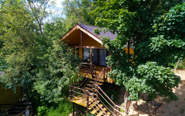 Veselye Gusi Glamping