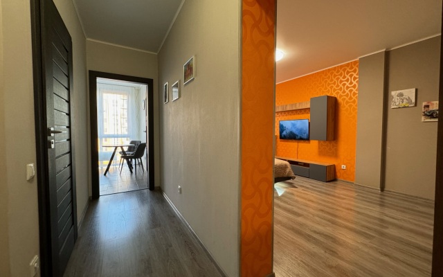 Royal Green Apartment U Korolevskikh Vorot Flat