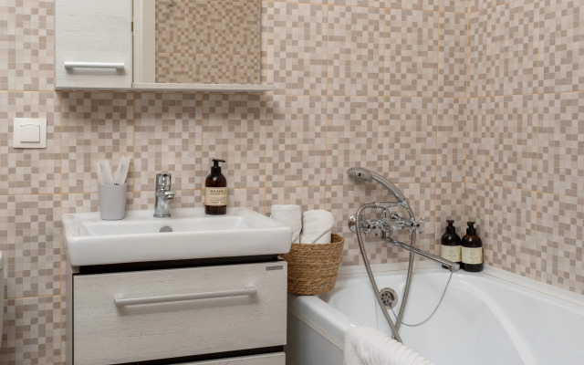 Квартира Warm 100