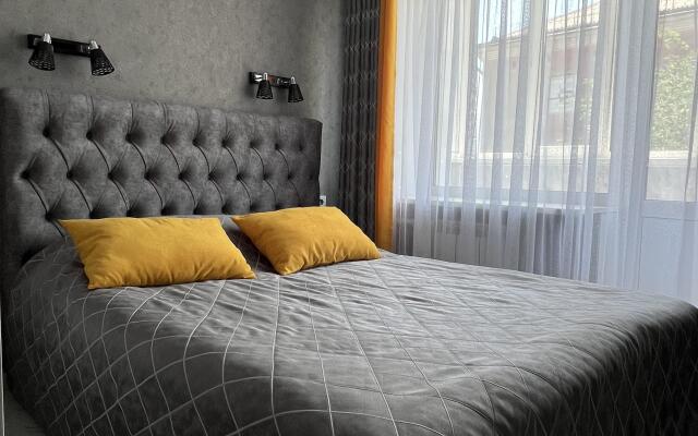 Metallurgov 13 Apartments