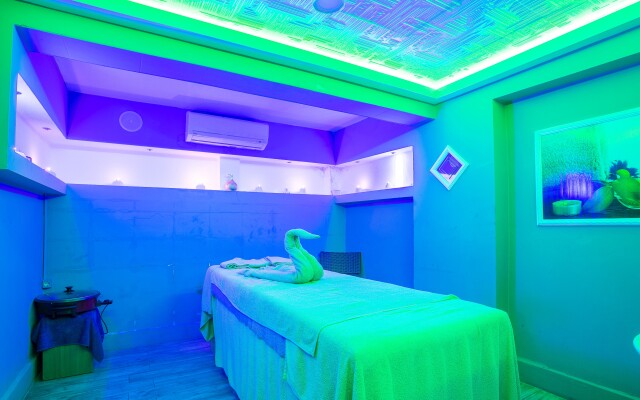 Aslan City Hotel