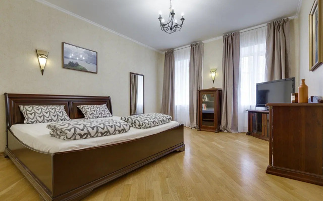 Uyutnaya V Tsentre Peterburga Flat