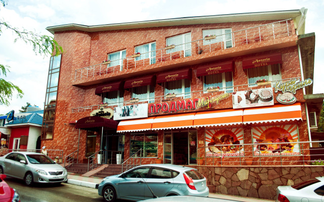 New Astoria Hotel