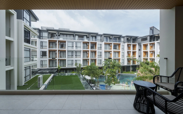 Pool View 1310 Wyndham Condo Apartments