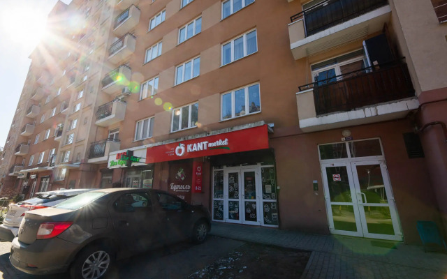 G7 Apartments
