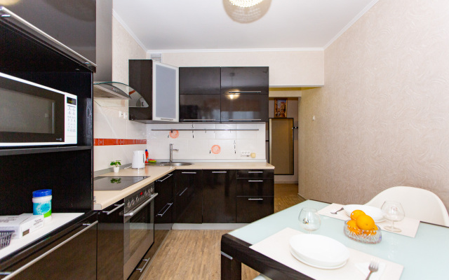 Bolshaya Sovremennaya Treshka U Zooparka Flat