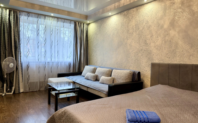 S sovremennym interyerom Flat