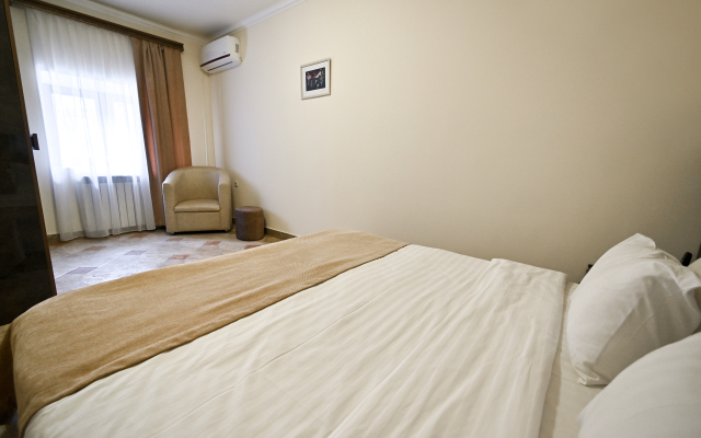 Skyline Hotel Yerevan