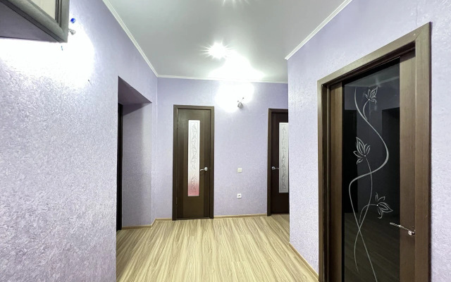 Na Ulitse Kolpakchi 29 Flat