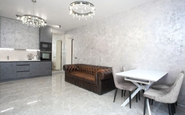 Апартаменты трёхкомнатные на Бобруйской 21