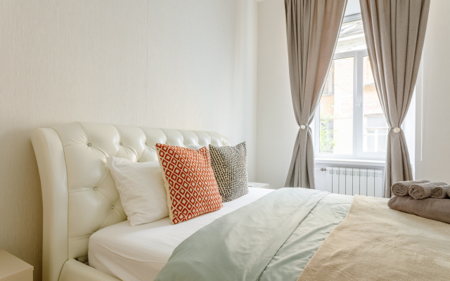Luchshaya Kvartira with 3 bedrooms near Kremlin