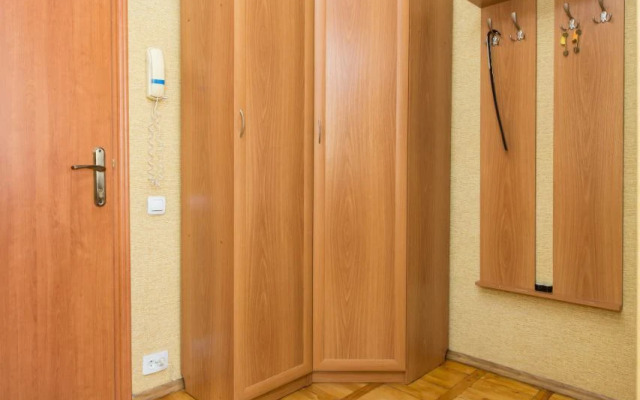 Квартира Типанова 16