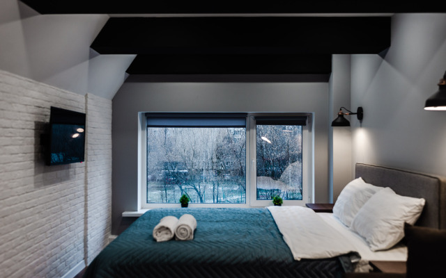 Loft U Metro Orekhovo Apartments