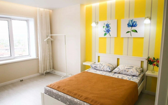 Trekhkomnatnaya S Krasivym Vidom Iz Okna Flat