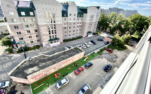 V Tsentre Goroda Lenina 123 Apartments