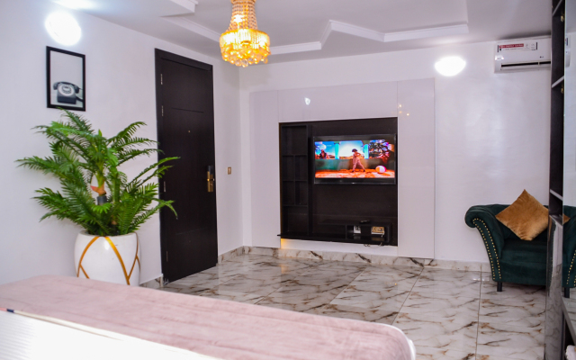 247 Luxury Hotel