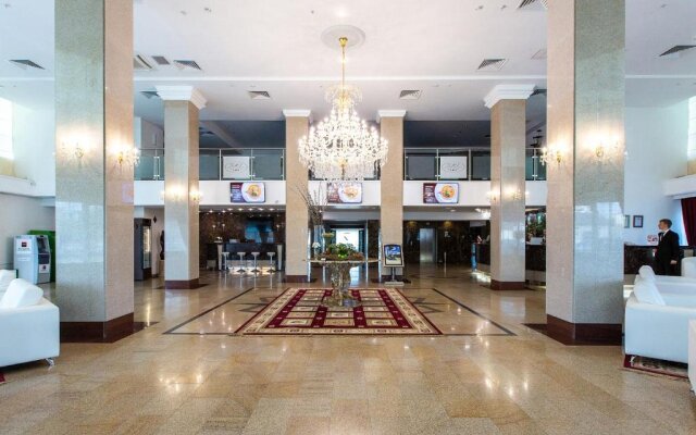 Marins Grand Hotel Астрахань