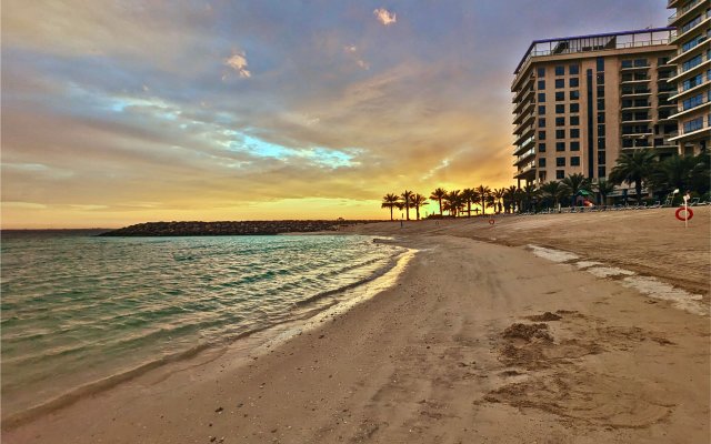 Luxurious Beachfront Marjan Island for Comfortable Stay Apartments