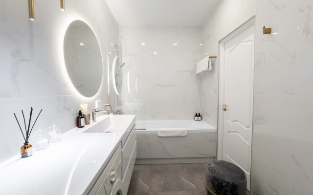 Апартаменты Скайлайт на Мытнинской