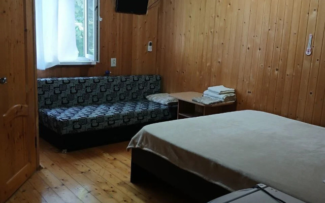 Na Pervom Etazhe Flat