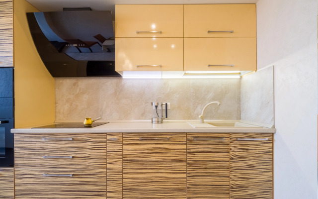 Prekrasnaya 2-kh komnatnaya ryadom s plyazhem Aleksino Flat