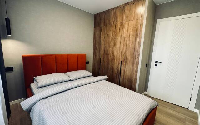 Premialnaya ryadom s parkom i Lyalya-Tylpan Flat