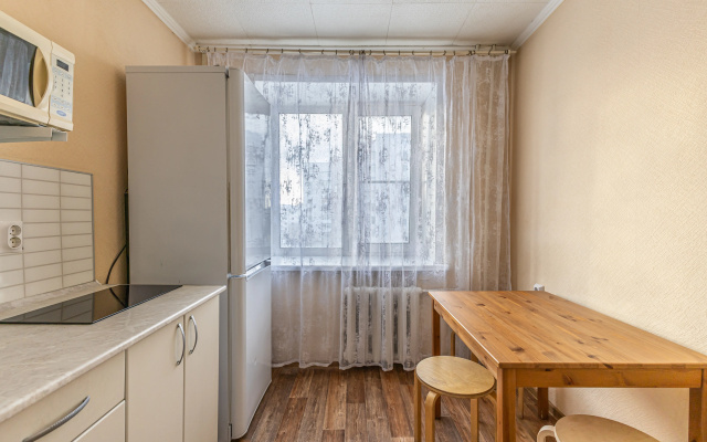 Kvartira Dvuhkomnatnaa radom s parkom