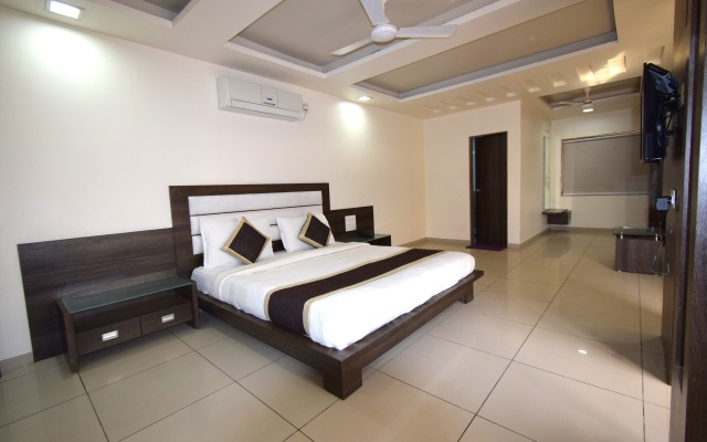 Krishna Inn Hotel